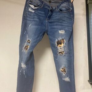 Judy Blue Distressed Jeans with Animal Print